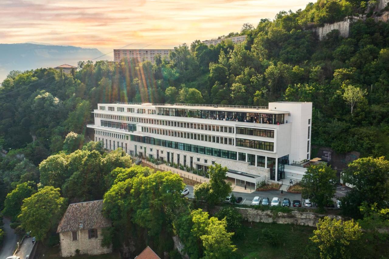 The Babel Community Hotel - Grenoble Bastille エクステリア 写真