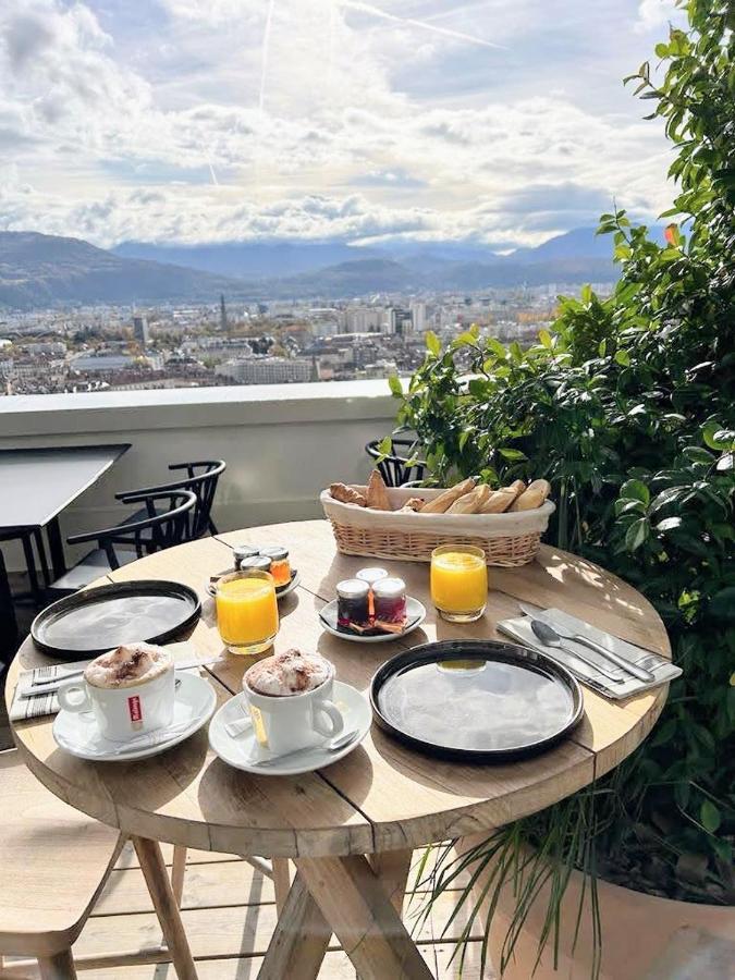 The Babel Community Hotel - Grenoble Bastille エクステリア 写真
